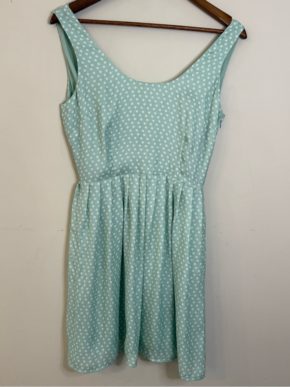BB Dakota sleeveless mini dress mint greenish blue polka dotted SZ 2